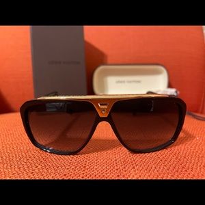 Louis Vuitton Z0350W Aviator Sunglasses